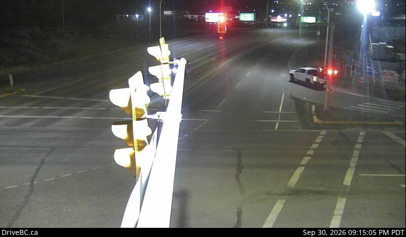 Halston Avenue / Paul Lake Road - W